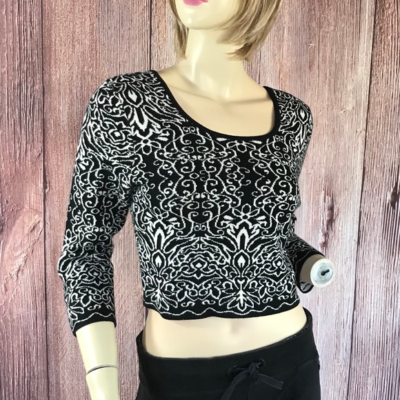 Xhilaration  Cropped Sweater Criss Cross Back M - Picture 1 of 6